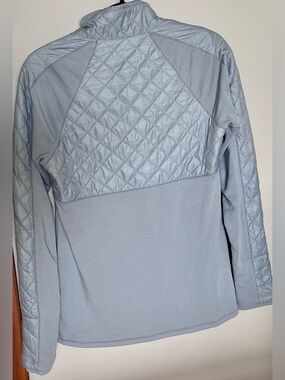Athleta womens Gray Vortex Quilted Quarter Zip Pullover EUC Sz M